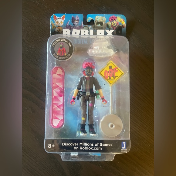 Bundle new Roblox Digital Artist. Aven ,The Silver Warrior and Bec The Fire God. - Picture 5 of 7